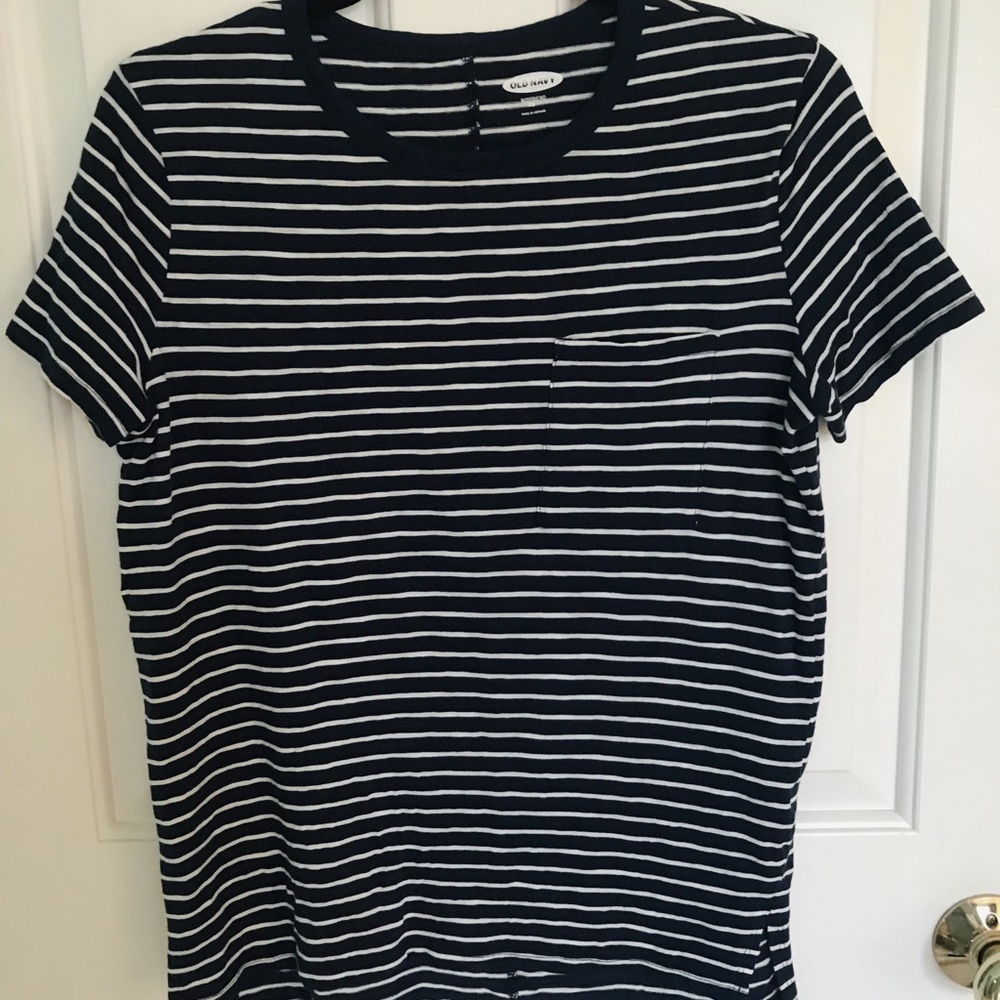 Old Navy white/navy striped shirt sleeve t-shirt